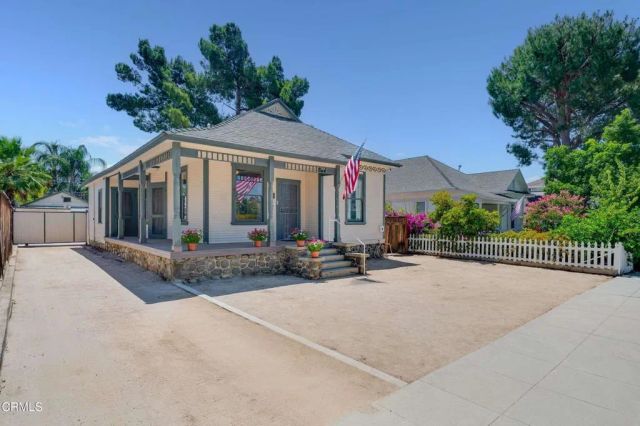 580 N 1st Avenue, Upland, CA 91786