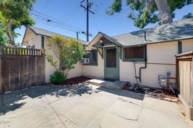 580 N 1st Avenue, Upland, CA 91786
