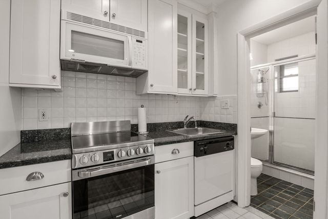 236 Beacon St 1E, Boston, MA 02116