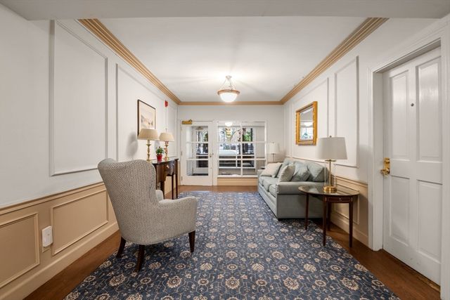 236 Beacon St 1E, Boston, MA 02116