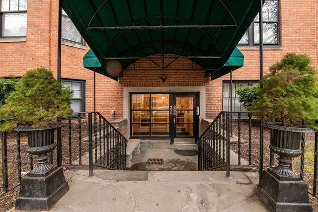 236 Beacon St 1E, Boston, MA 02116