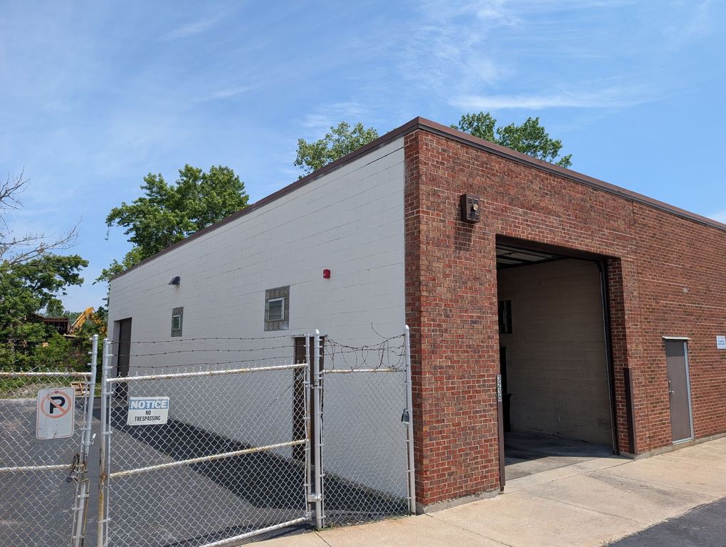 3230 Wireton Road W, Blue Island, IL 60406