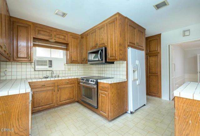 1324 Loreto Drive, Glendale, CA 91207