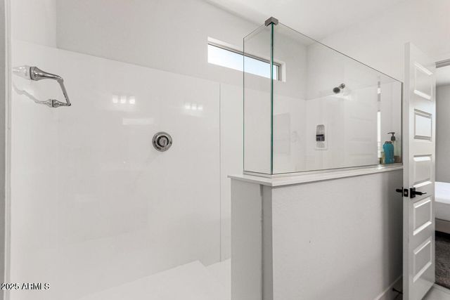 8773 W MEDLOCK Drive, Glendale, AZ 85305