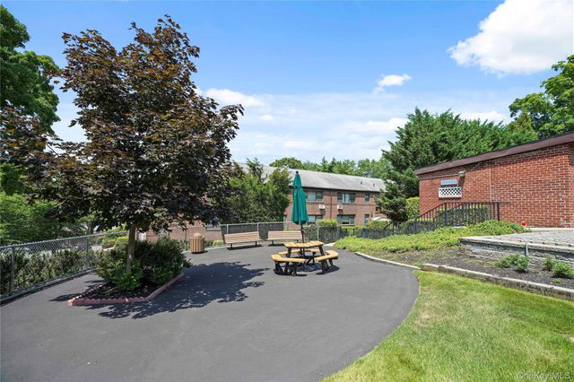 129 Beacon Hill Drive F15, Dobbs Ferry, NY 10522