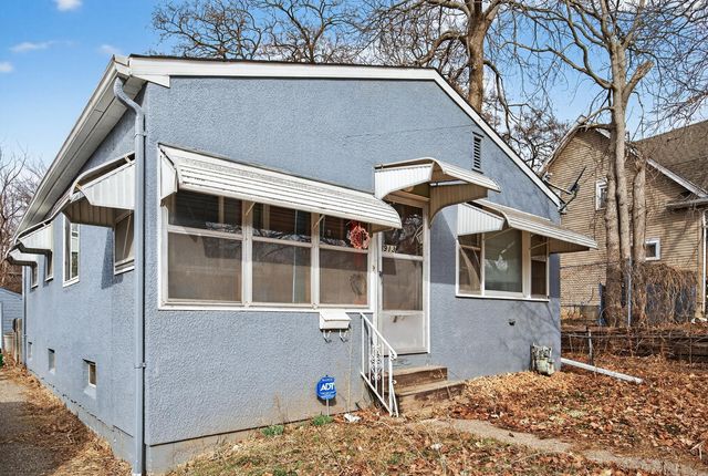 913 Russell Street, Saint Paul, MN 55106