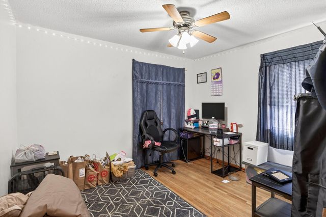 913 Russell Street, Saint Paul, MN 55106