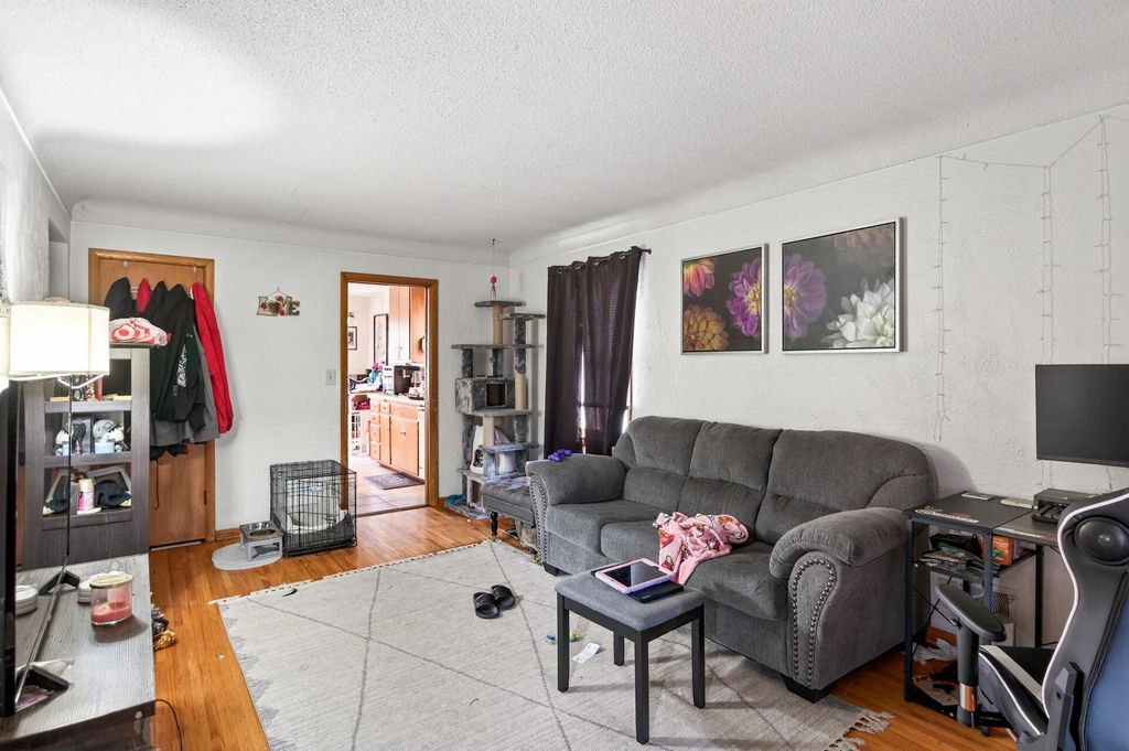 913 Russell Street, Saint Paul, MN 55106 — photo 4