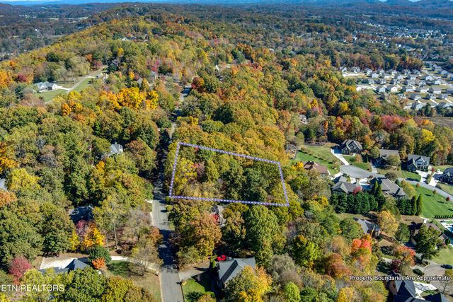 5232 Beverly Oaks Drive, Knoxville, TN 37918