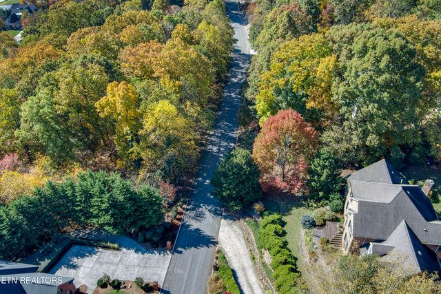 5232 Beverly Oaks Drive, Knoxville, TN 37918