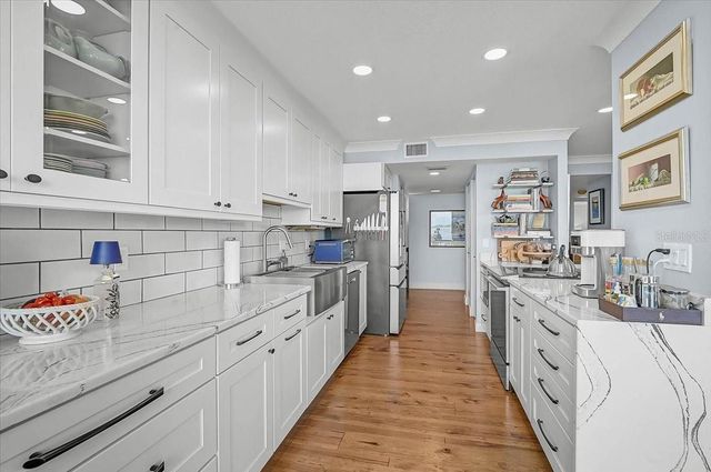 1111 N GULFSTREAM AVENUE 7C, Sarasota, FL 34236
