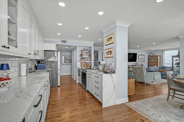 1111 N GULFSTREAM AVENUE 7C, Sarasota, FL 34236