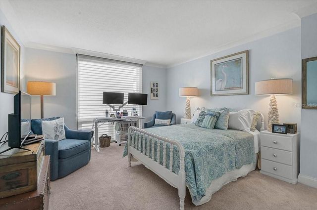 1111 N GULFSTREAM AVENUE 7C, Sarasota, FL 34236