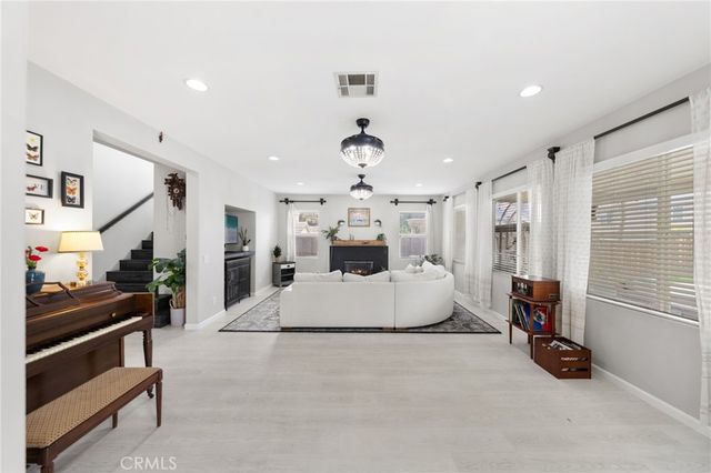 28192 Amaryliss Way, Murrieta, CA 92563