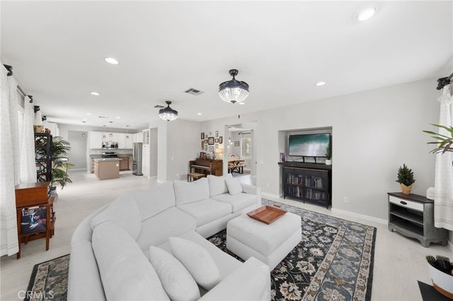 28192 Amaryliss Way, Murrieta, CA 92563