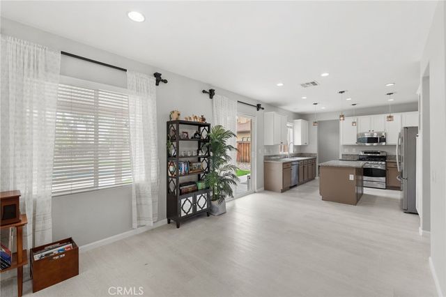 28192 Amaryliss Way, Murrieta, CA 92563