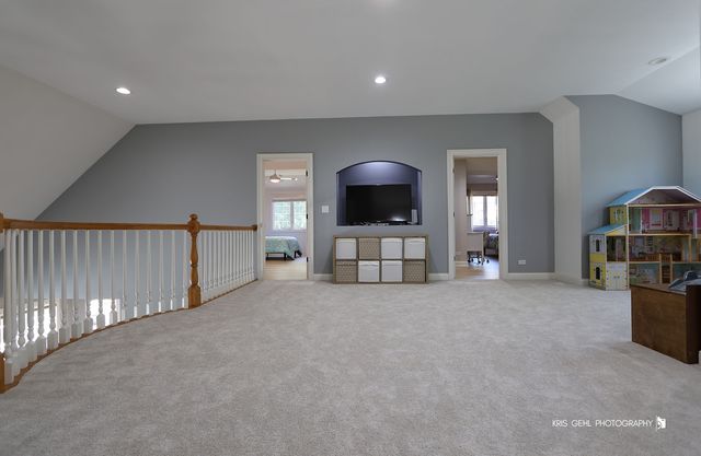 21854 W Murfield Court, Mundelein, IL 60060