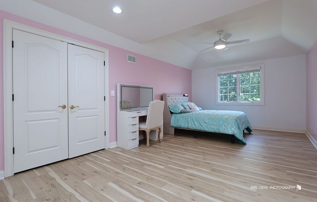 21854 W Murfield Court, Mundelein, IL 60060