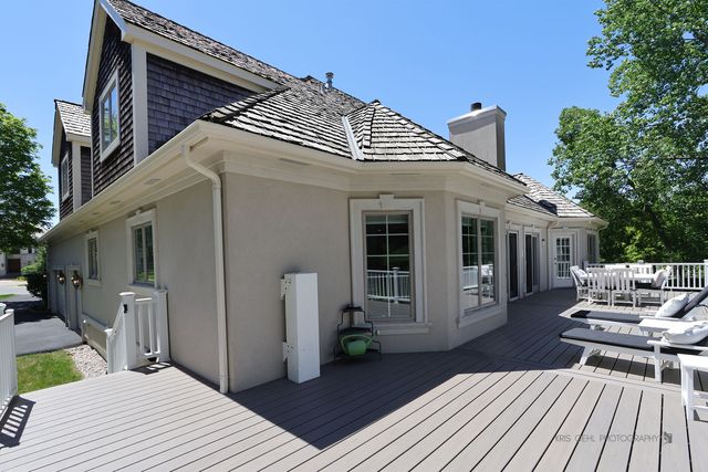 21854 W Murfield Court, Mundelein, IL 60060