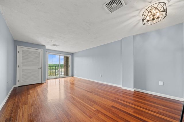 230 Willard St 602, Quincy, MA 02169