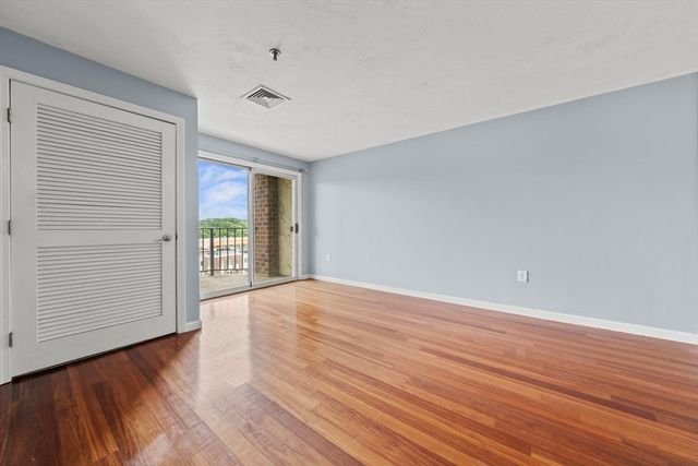 230 Willard St 602, Quincy, MA 02169
