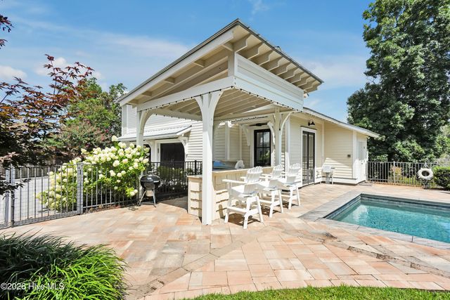 5134 Prices Creek Drive, Southport, NC 28461