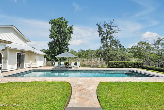 5134 Prices Creek Drive, Southport, NC 28461