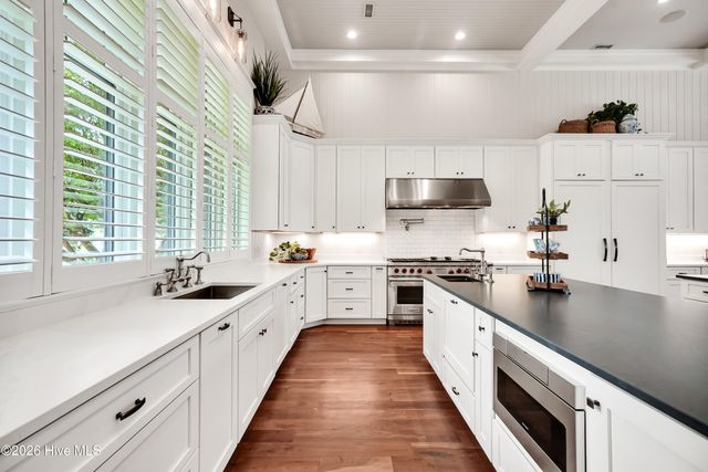 5134 Prices Creek Drive, Southport, NC 28461