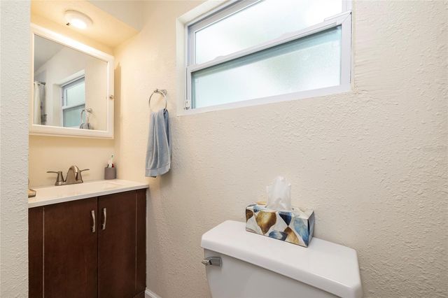 2869 30TH AVENUE N, St Petersburg, FL 33713