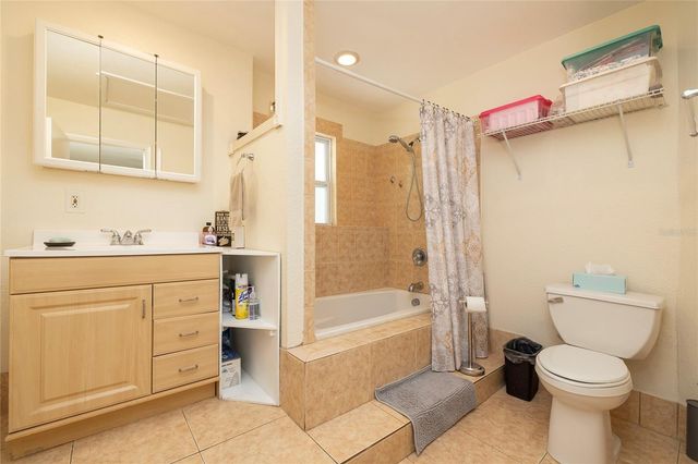 2869 30TH AVENUE N, St Petersburg, FL 33713