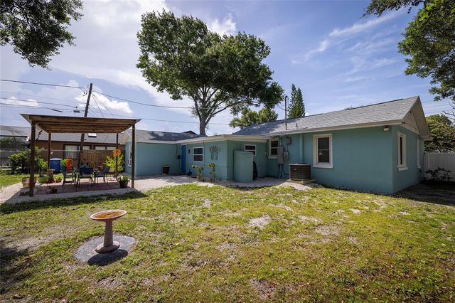 2869 30TH AVENUE N, St Petersburg, FL 33713