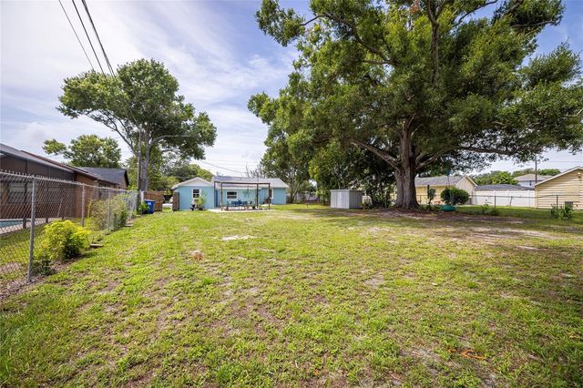 2869 30TH AVENUE N, St Petersburg, FL 33713
