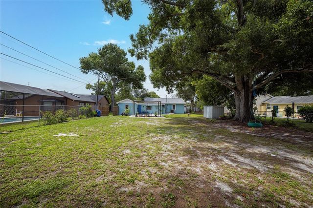 2869 30TH AVENUE N, St Petersburg, FL 33713