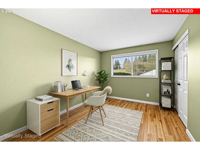 6368 Se PINE CREEK Way, Milwaukie, OR 97267