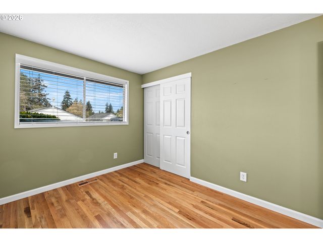 6368 Se PINE CREEK Way, Milwaukie, OR 97267