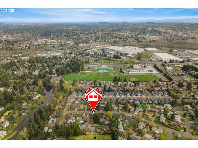 6368 Se PINE CREEK Way, Milwaukie, OR 97267