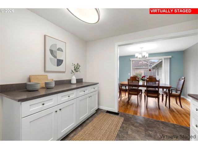 6368 Se PINE CREEK Way, Milwaukie, OR 97267