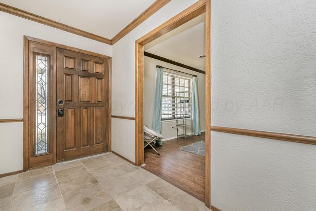 12 Country Club Drive, Canyon, TX 79015