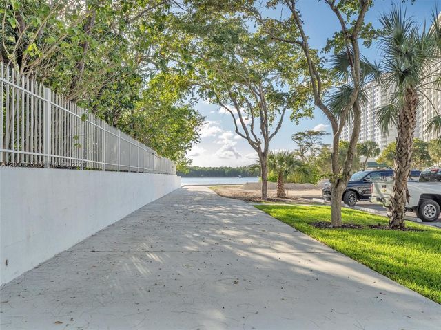 100 Bayview Drive 216, Sunny Isles Beach, FL 33160