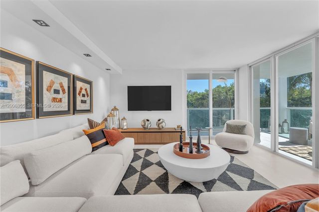 100 Bayview Drive 216, Sunny Isles Beach, FL 33160