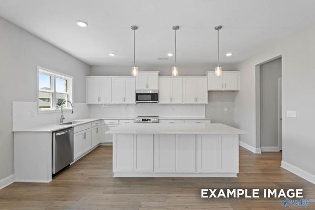 336 Creek Grove Avenue, New Market, AL 35761