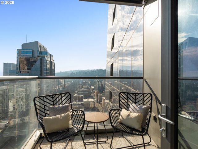 550 Sw 10TH Ave 3109, Portland, OR 97205