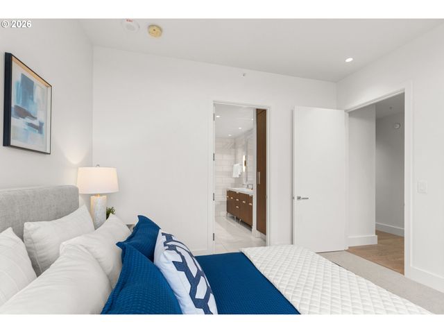 550 Sw 10TH Ave 3109, Portland, OR 97205