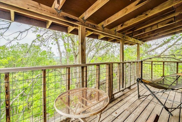 921 Peggys CV, Kyle, TX 78640