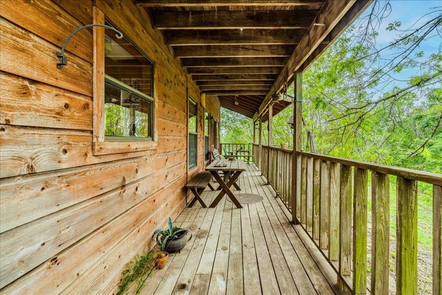 921 Peggys CV, Kyle, TX 78640