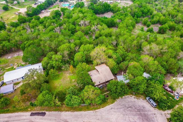 921 Peggys CV, Kyle, TX 78640