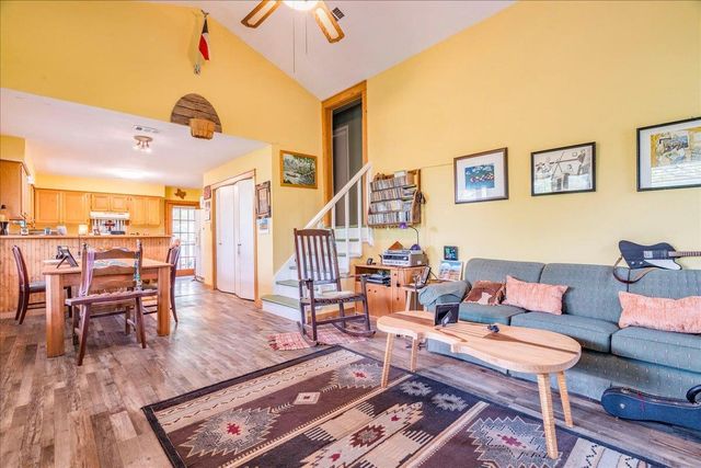 921 Peggys CV, Kyle, TX 78640