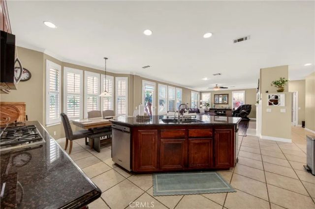 1749 Tamarron Drive, Corona, CA 92883