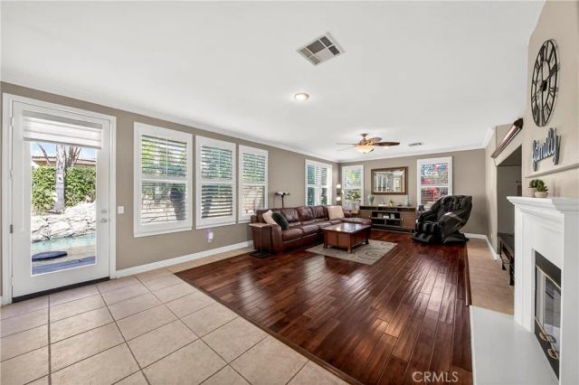 1749 Tamarron Drive, Corona, CA 92883