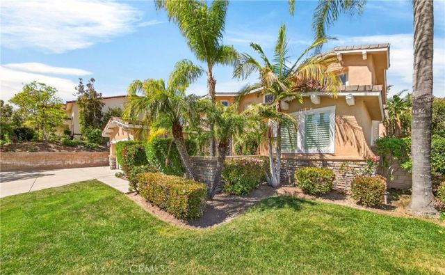 1749 Tamarron Drive, Corona, CA 92883